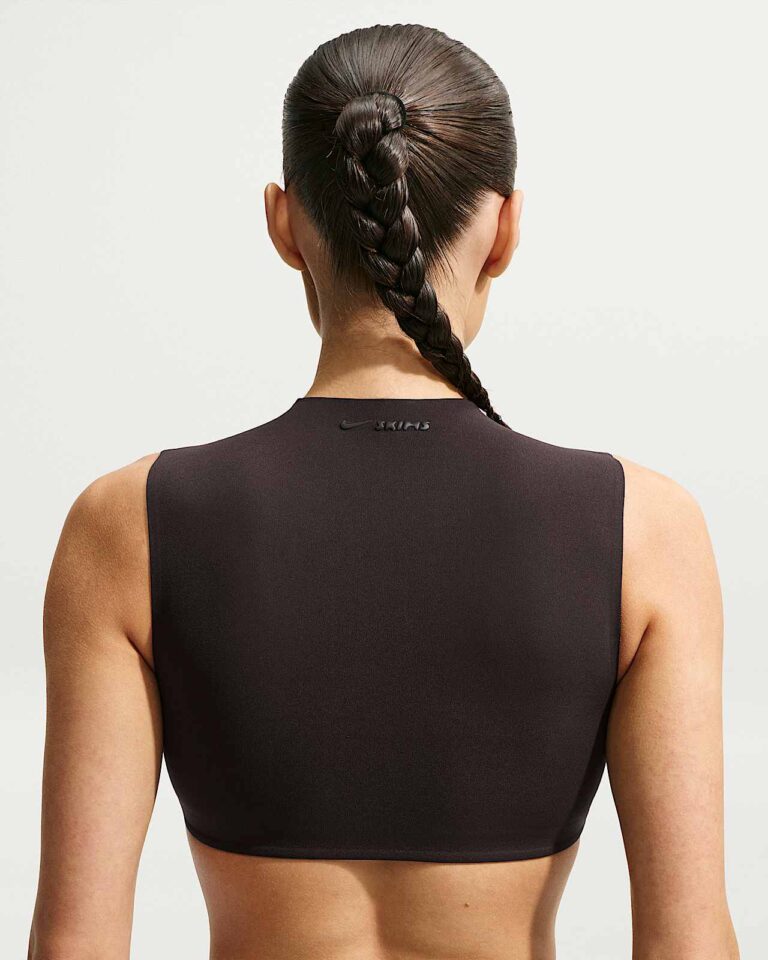 Топ NikeSKIMS Studio Stretch Light-Support Mock Neck Sports Bra «Dark Roast» Женская