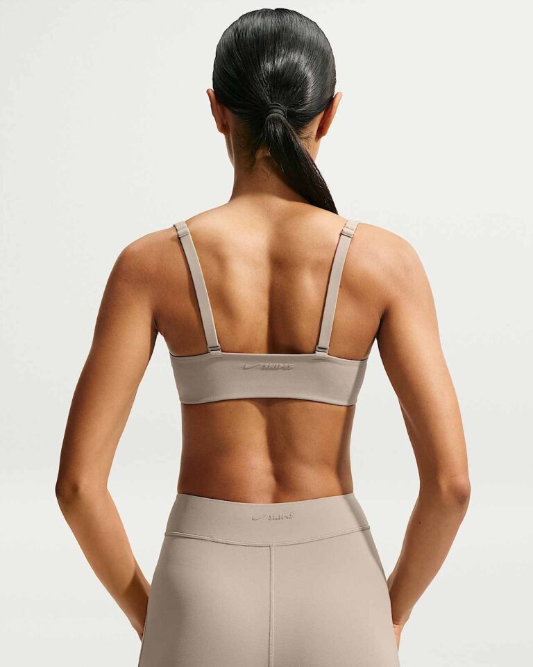 Топ NikeSKIMS Studio Stretch Micro Sports Bra «Linen» Женская