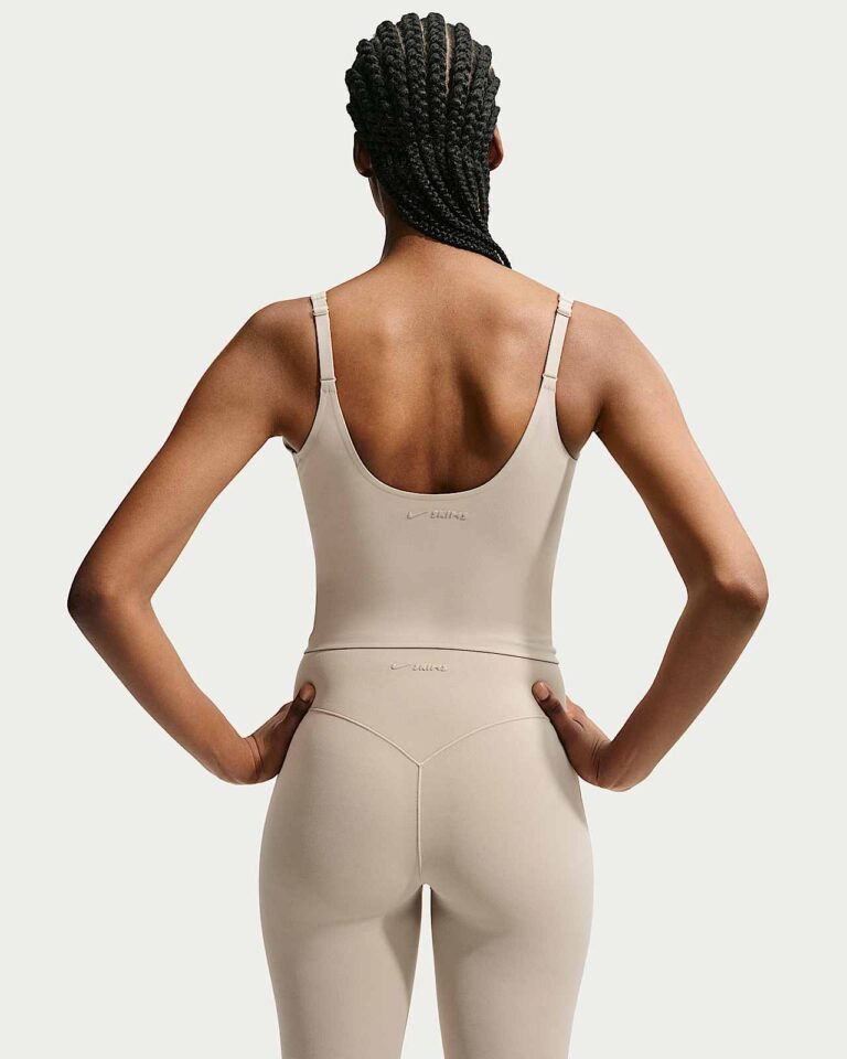 Майка NikeSKIMS Studio Stretch Plunge Tank «Linen» Женская