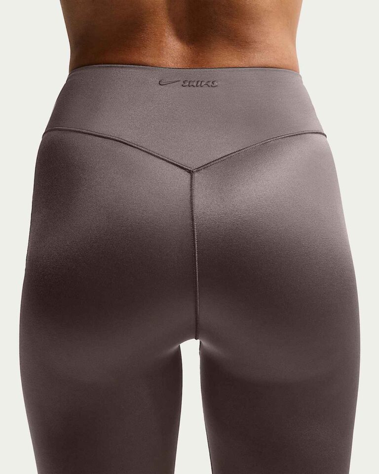 Леггинсы NikeSKIMS Satin Shine High-Waisted Bonded 29″ Leggings «Resin» Женская