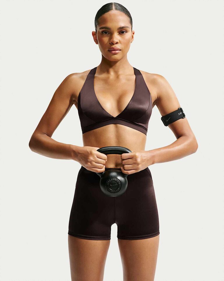 Топ NikeSKIMS Satin Shine Halter Bra «Phoenix» Женская