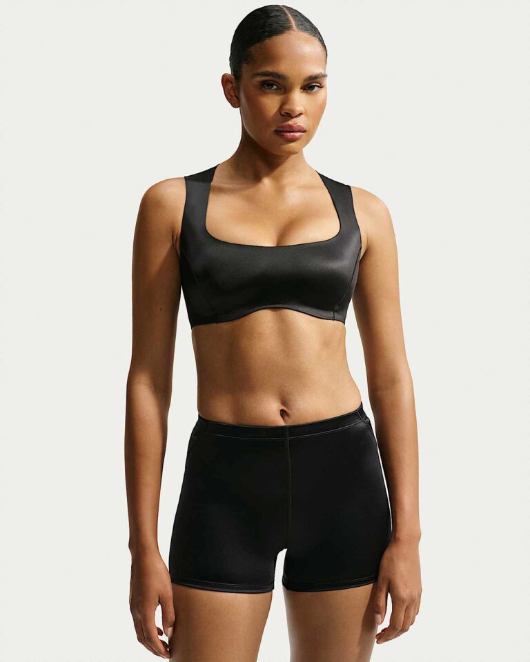 Топ NikeSKIMS Satin Shine Open-Scoop Bra «Obsidian» Женская