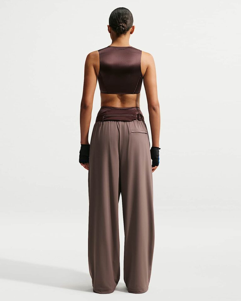 Топ NikeSKIMS Satin Shine Open-Scoop Bra «Phoenix» Женская