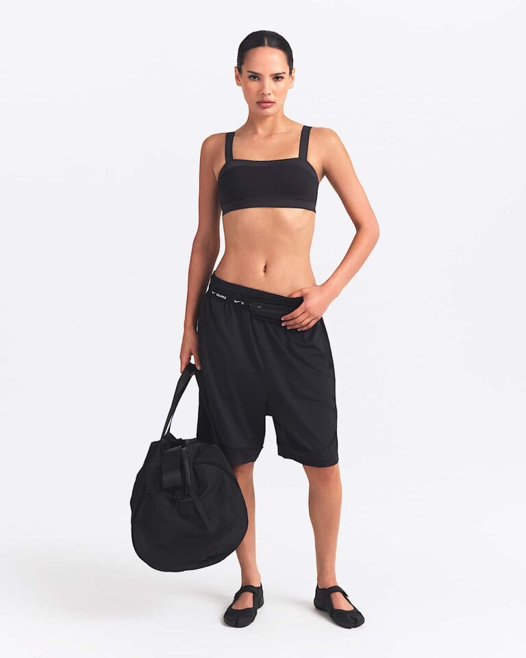 Шорты NikeSKIMS Airy Relaxed Shorts «Obsidian» Женская