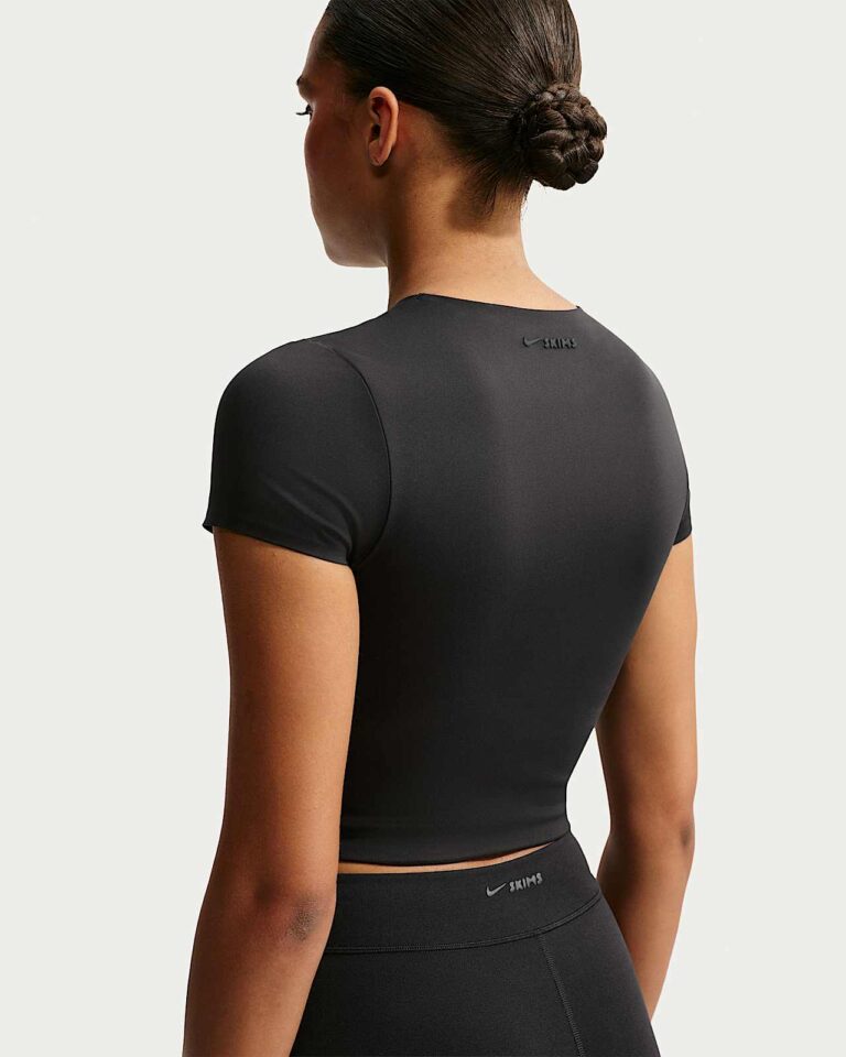 Топ NikeSKIMS Matte Corset Cropped Top «Obsidian» Женская