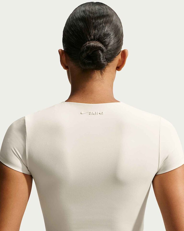 Топ NikeSKIMS Matte Corset Cropped Top «Actv Ivory» Женская