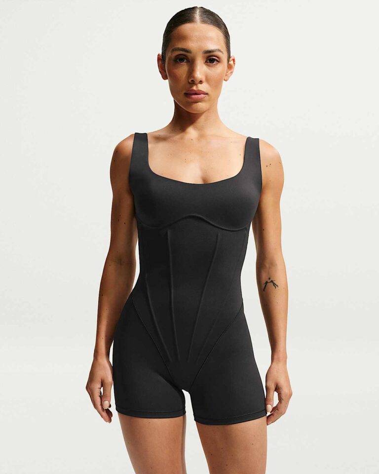 Боди NikeSKIMS Matte Corset 3″ Bodysuit «Obsidian» Женская