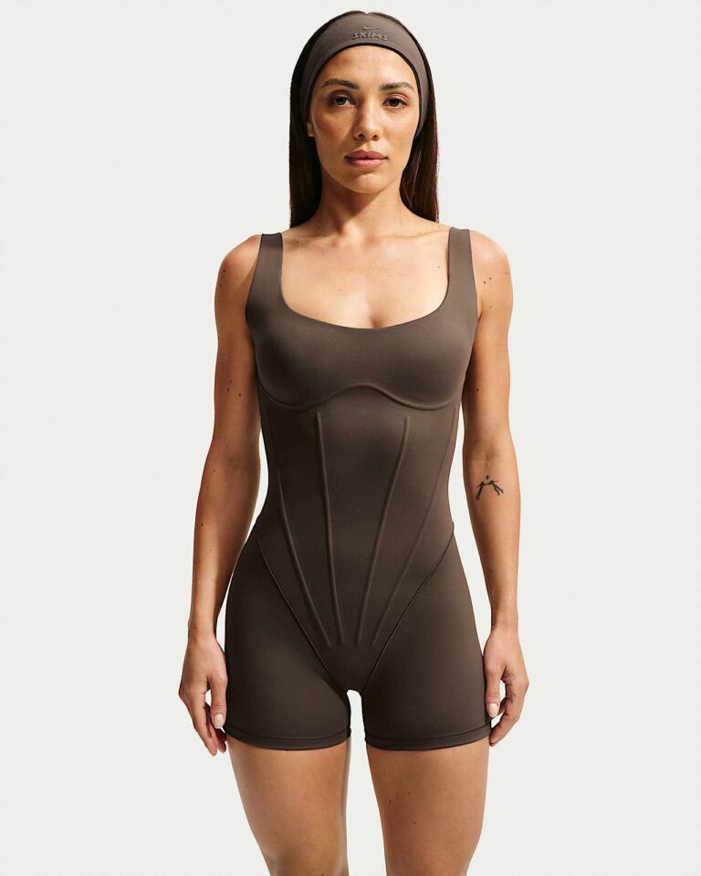 Боди NikeSKIMS Matte Corset 3″ Bodysuit «Dark Sepia» Женская