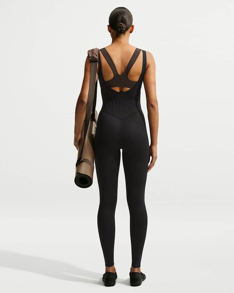 Боди NikeSKIMS Matte Corset 29″ Bodysuit «Obsidian» Женская