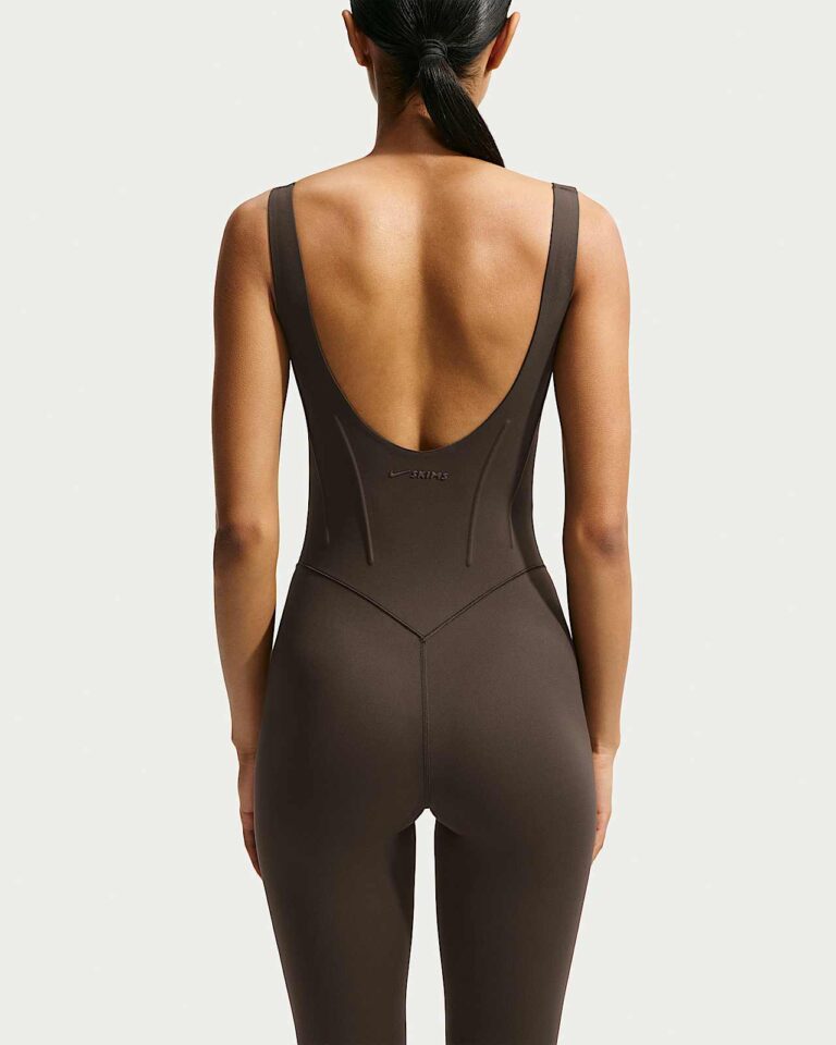 Боди NikeSKIMS Matte Corset 29″ Bodysuit «Dark Sepia» Женская