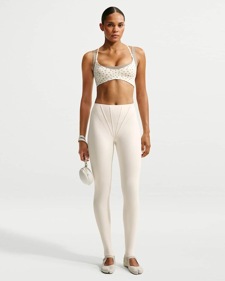 Леггинсы NikeSKIMS Matte High-Waisted Corset 26″ Leggings «Actv Ivory» Женская