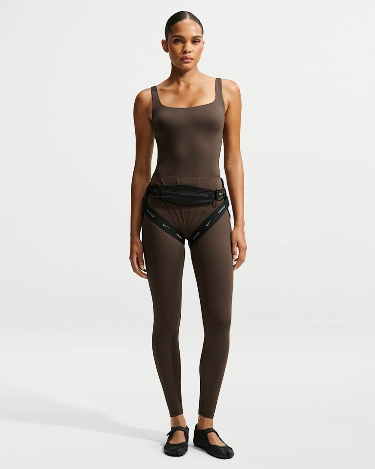 Леггинсы NikeSKIMS Matte High-Waisted Corset 26″ Leggings «Dark Sepia» Женская