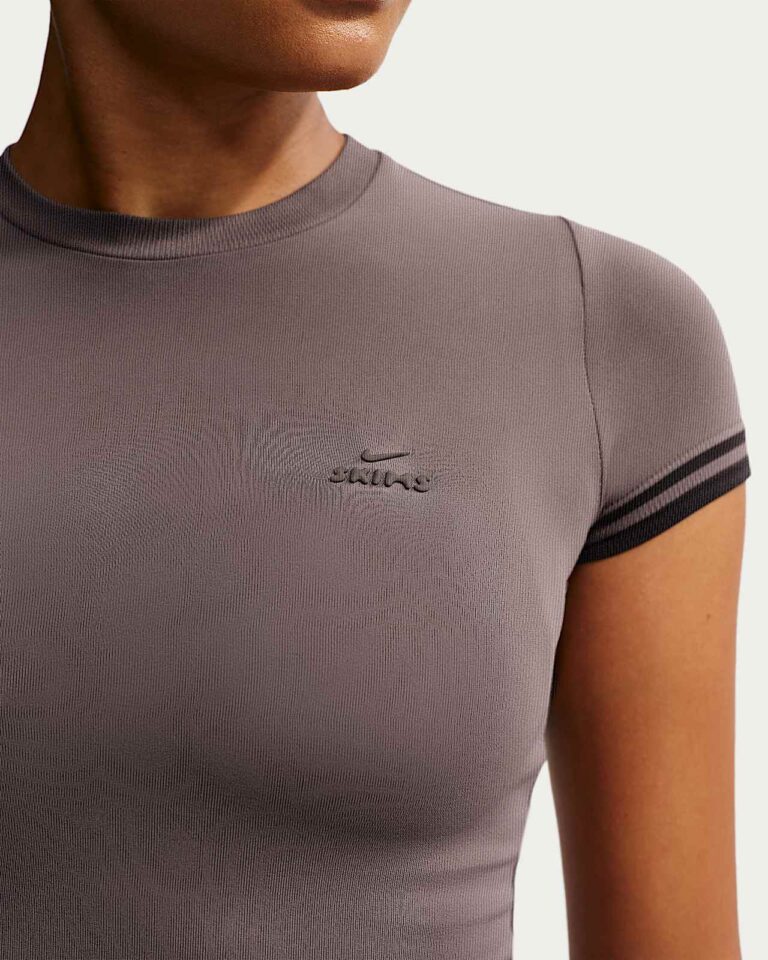Топ NikeSKIMS Stretch Knit Cropped Crew-Neck Top «Resin/Phoenix» Женская