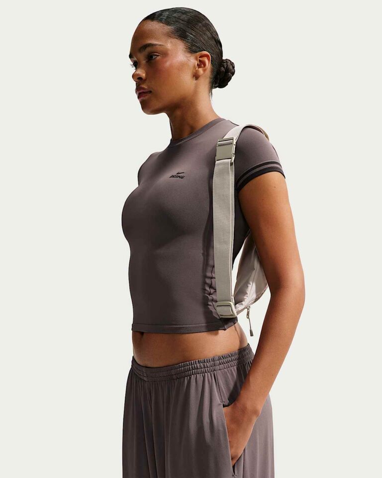 Топ NikeSKIMS Stretch Knit Cropped Crew-Neck Top «Resin/Phoenix» Женская