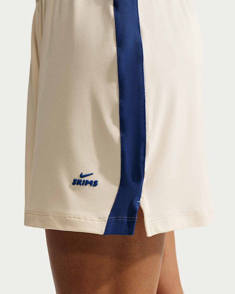 Шорты NikeSKIMS Stretch Knit Shorts «Actv Ivory/Cobalt» Женская