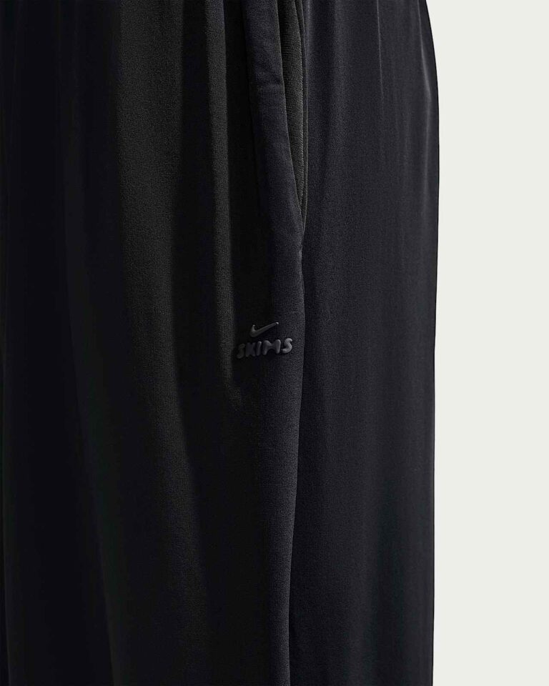 Брюки NikeSKIMS Stretch Knit Pants «Obsidian/Igneous» Женская