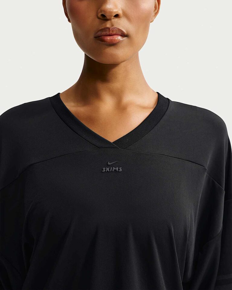 Топ NikeSKIMS Stretch Knit Oversized V-Neck Top «Obsidian/Igneous» Женская