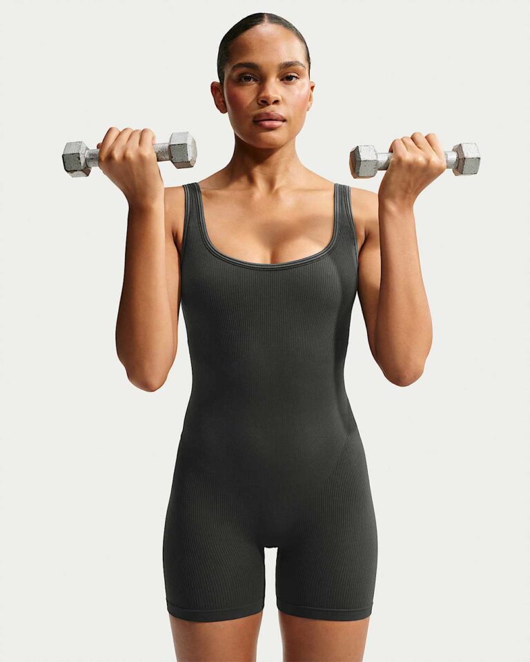 Боди NikeSKIMS Ribbed Seamless Scoop-Neck 5″ Bodysuit «Obsidian/Armor» Женская