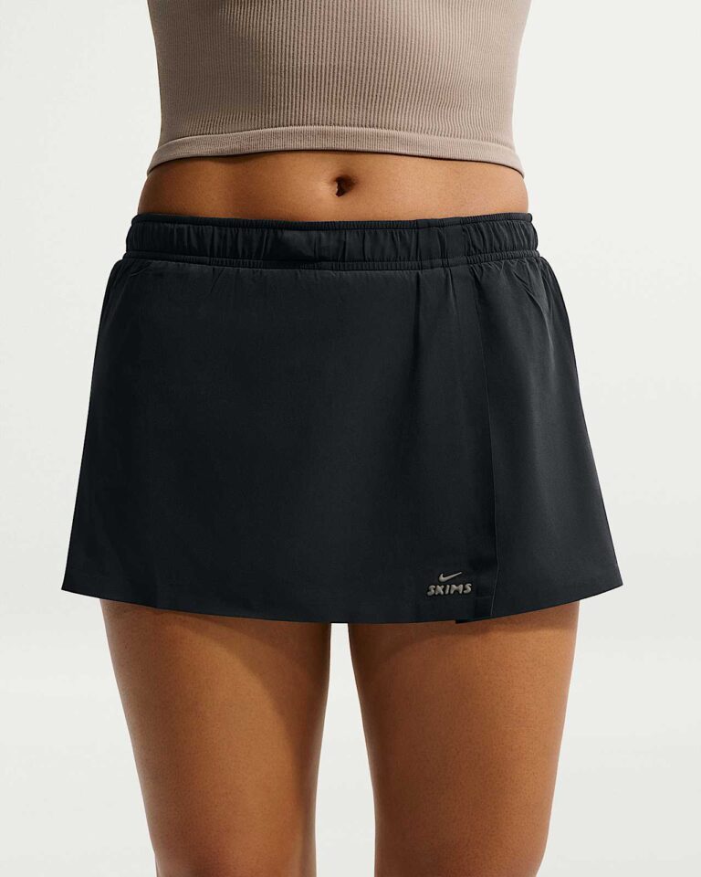 Юбка-шорты NikeSKIMS Stretch Nylon Skort «Obsidian/Olive Grey» Женская