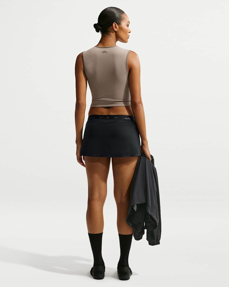 Юбка-шорты NikeSKIMS Stretch Nylon Skort «Obsidian/Olive Grey» Женская