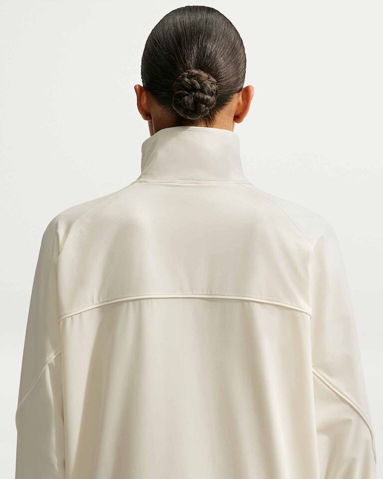 Куртка NikeSKIMS Stretch Nylon Oversized Jacket «Actv Ivory» Женская