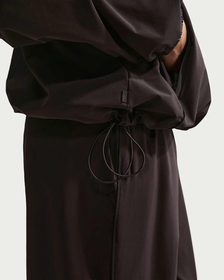 Куртка NikeSKIMS Stretch Nylon Oversized Jacket «Dark Roast/Obsidian» Женская
