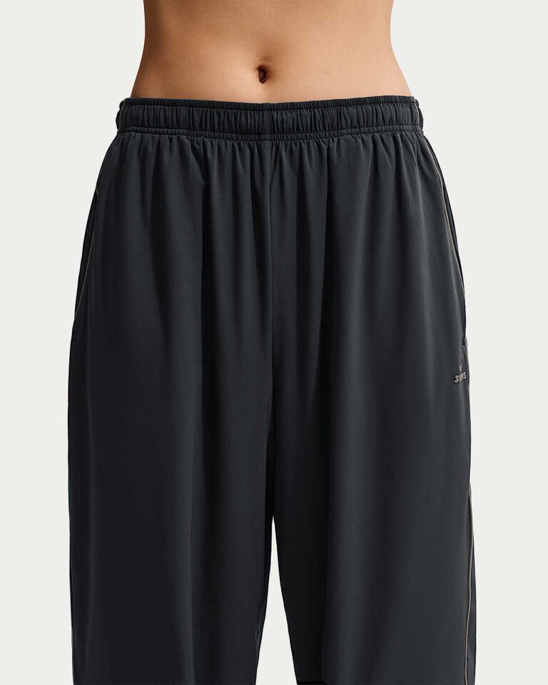 Брюки NikeSKIMS Stretch Nylon Oversized Pants «Obsidian/Olive Grey» Женская