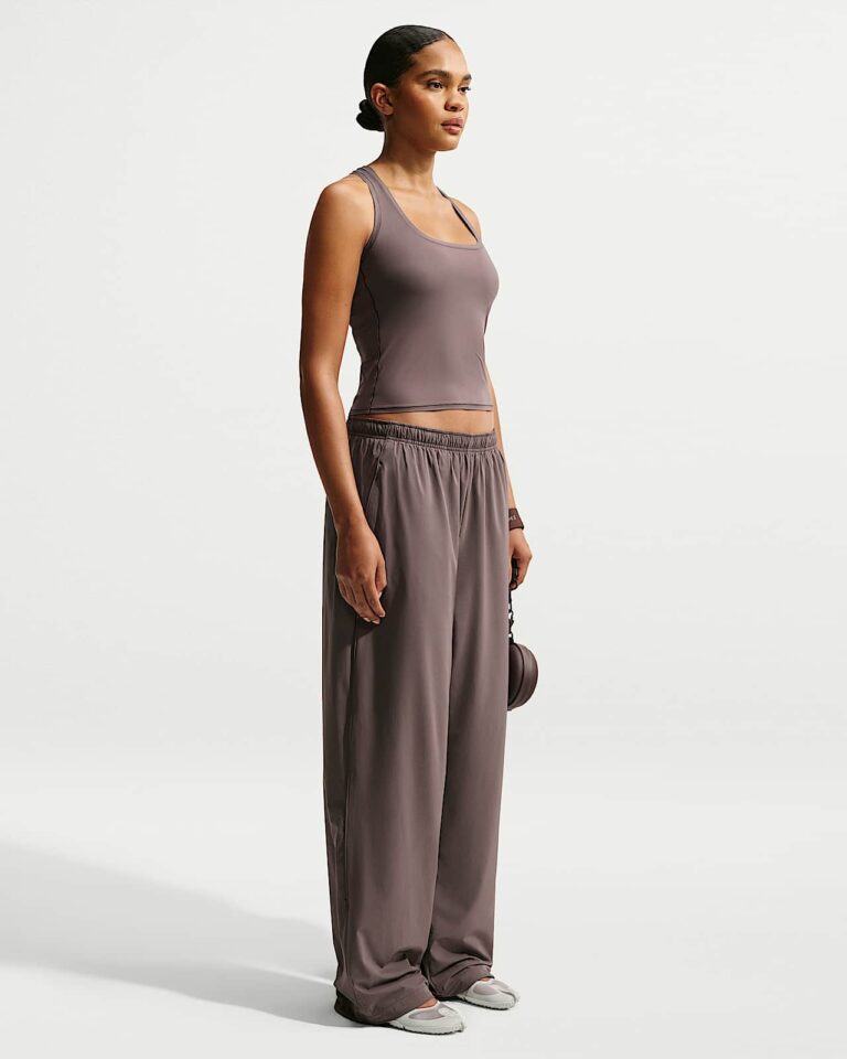 Брюки NikeSKIMS Stretch Nylon Oversized Pants «Resin» Женская