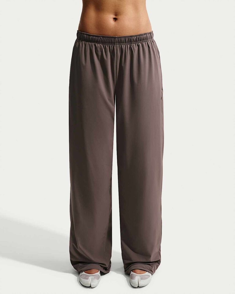 Брюки NikeSKIMS Stretch Nylon Oversized Pants «Resin» Женская