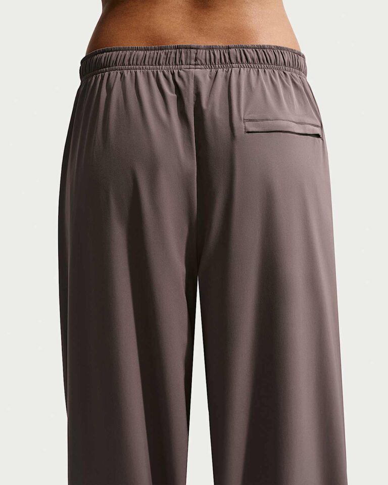 Брюки NikeSKIMS Stretch Nylon Oversized Pants «Resin» Женская