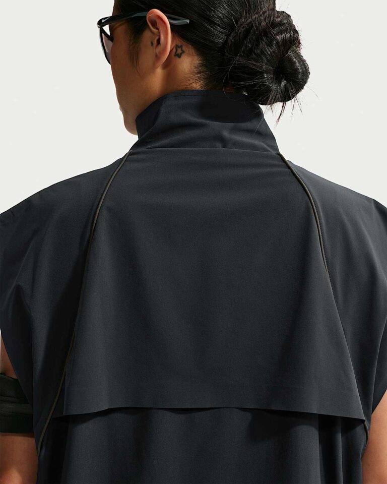 Жилет NikeSKIMS Stretch Nylon Oversized Vest «Obsidian/Olive Grey» Женская