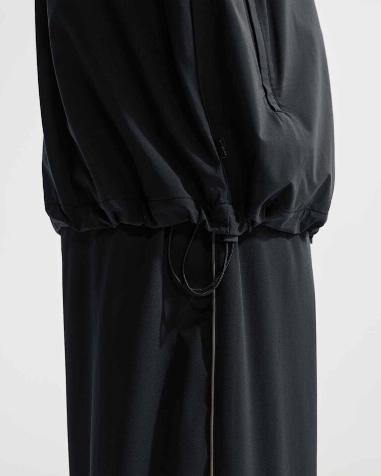 Жилет NikeSKIMS Stretch Nylon Oversized Vest «Obsidian/Olive Grey» Женская