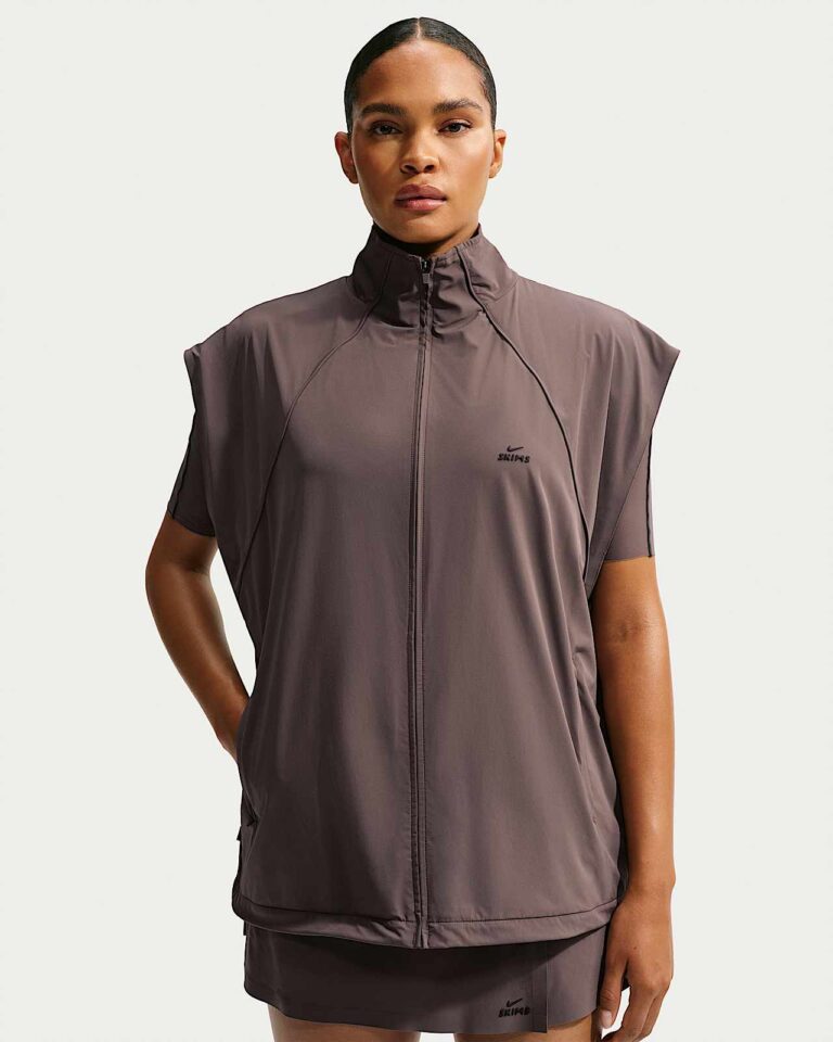 Жилет NikeSKIMS Stretch Nylon Oversized Vest «Resin» Женская