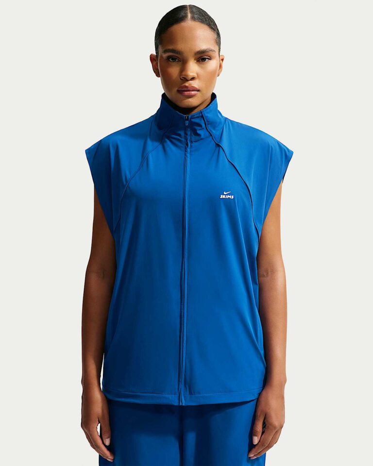 Жилет NikeSKIMS Stretch Nylon Oversized Vest «Cobalt» Женская