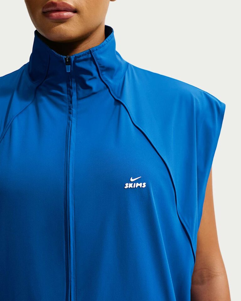 Жилет NikeSKIMS Stretch Nylon Oversized Vest «Cobalt» Женская