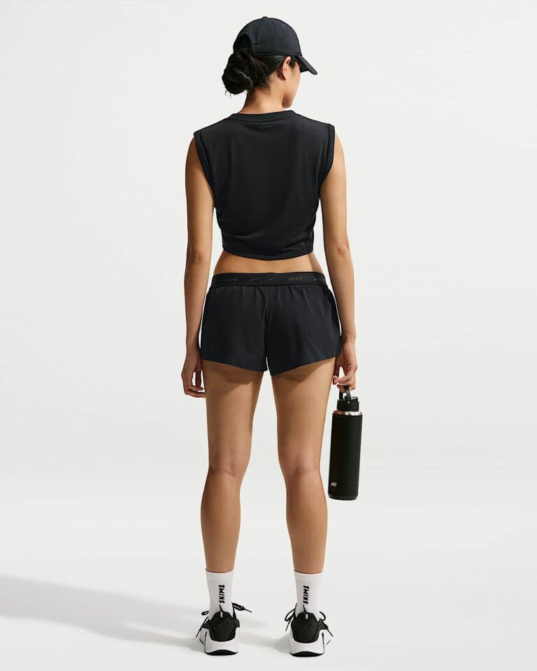 Шорты NikeSKIMS Stretch Nylon Runner Shorts «Obsidian/Olive Grey» Женская