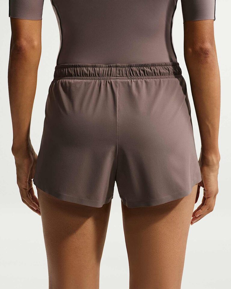Шорты NikeSKIMS Stretch Nylon Runner Shorts «Resin» Женская