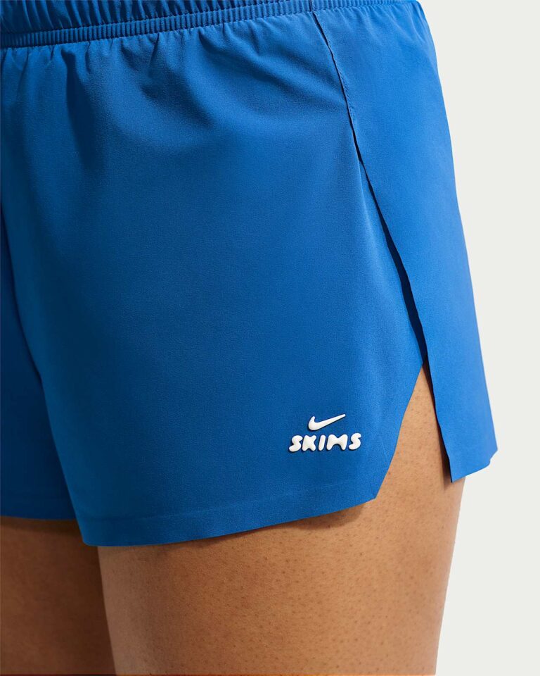Шорты NikeSKIMS Stretch Nylon Runner Shorts «Cobalt/Actv Ivory» Женская