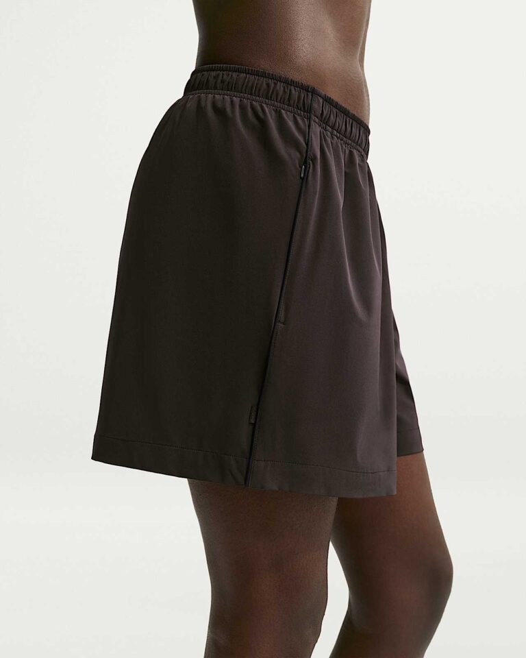 Шорты NikeSKIMS Stretch Nylon 5″ Track Shorts «Dark Roast» Женская