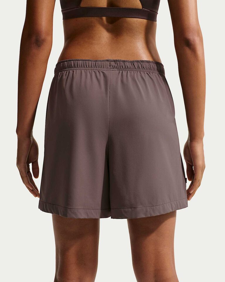 Шорты NikeSKIMS Stretch Nylon 5″ Track Shorts «Resin» Женская