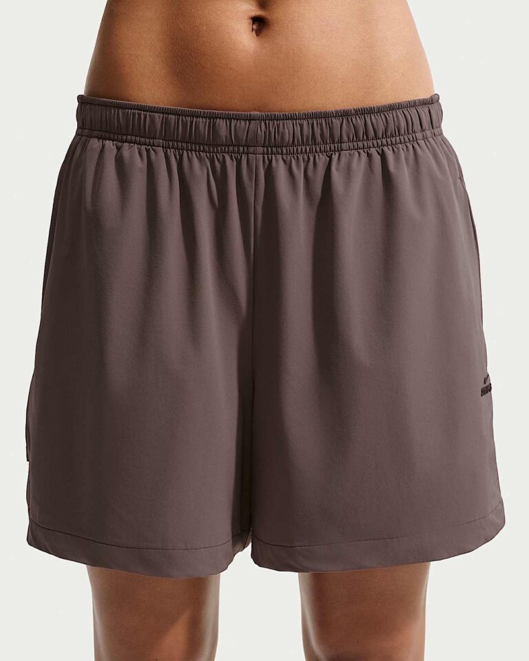 Шорты NikeSKIMS Stretch Nylon 5″ Track Shorts «Resin» Женская