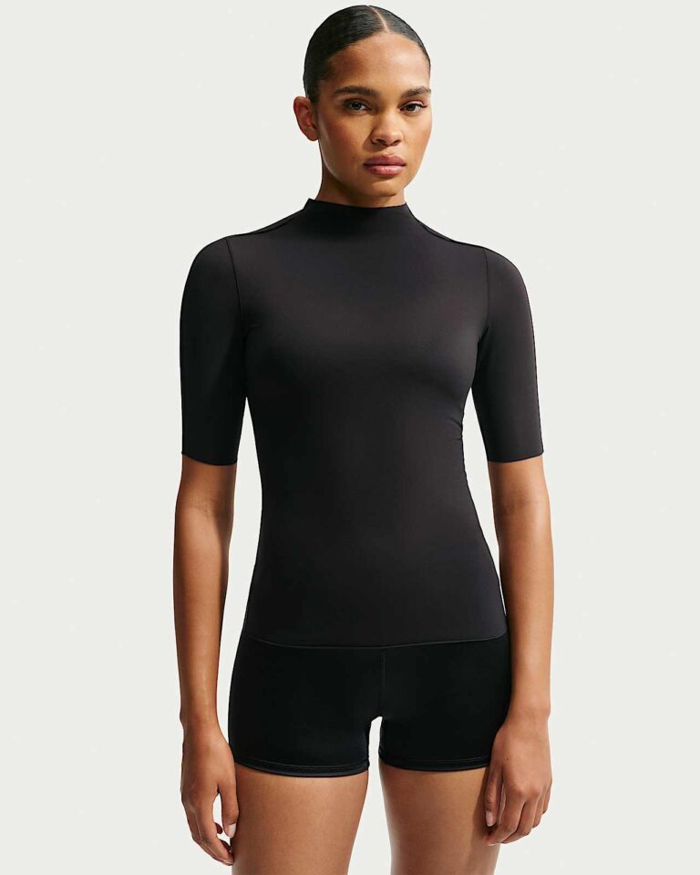 Футболка NikeSKIMS Weightless Short-Sleeve T-Shirt «Obsidian» Женская