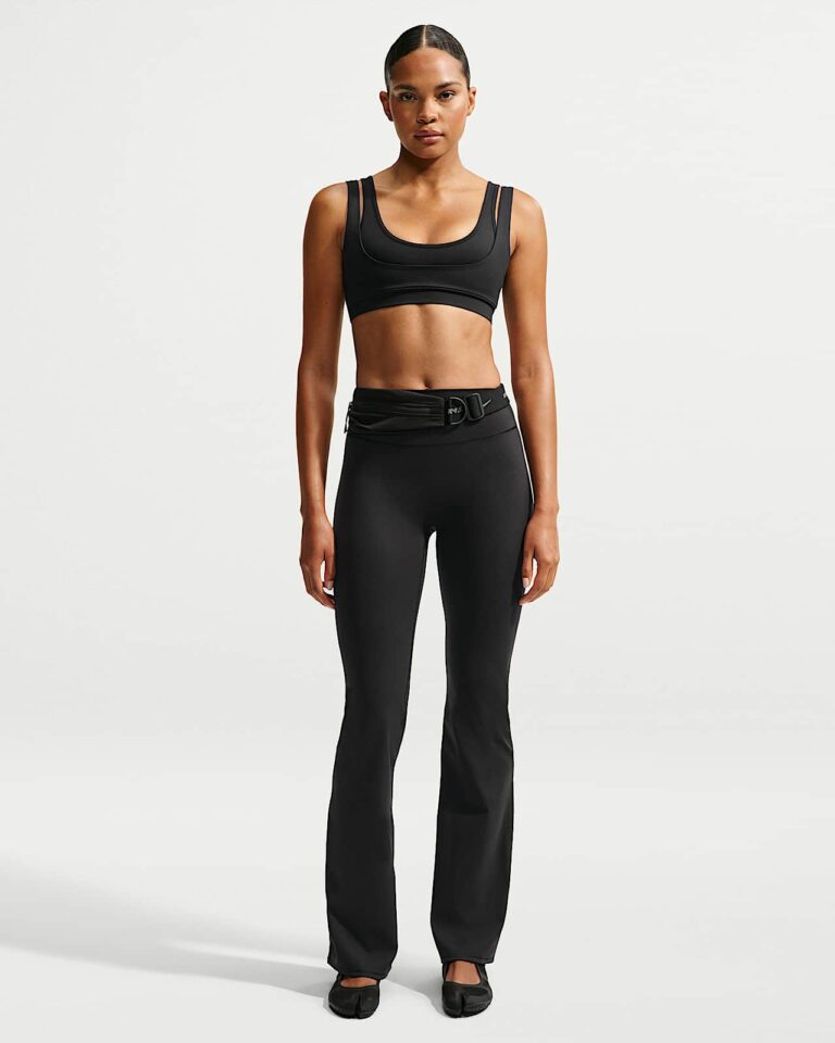 Леггинсы NikeSKIMS Matte High-Waisted Slim Flared Leggings «Obsidian» Женская