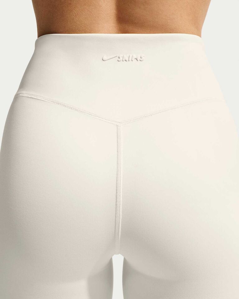 Леггинсы NikeSKIMS Matte High-Waisted Slim Flared Leggings «Actv Ivory» Женская