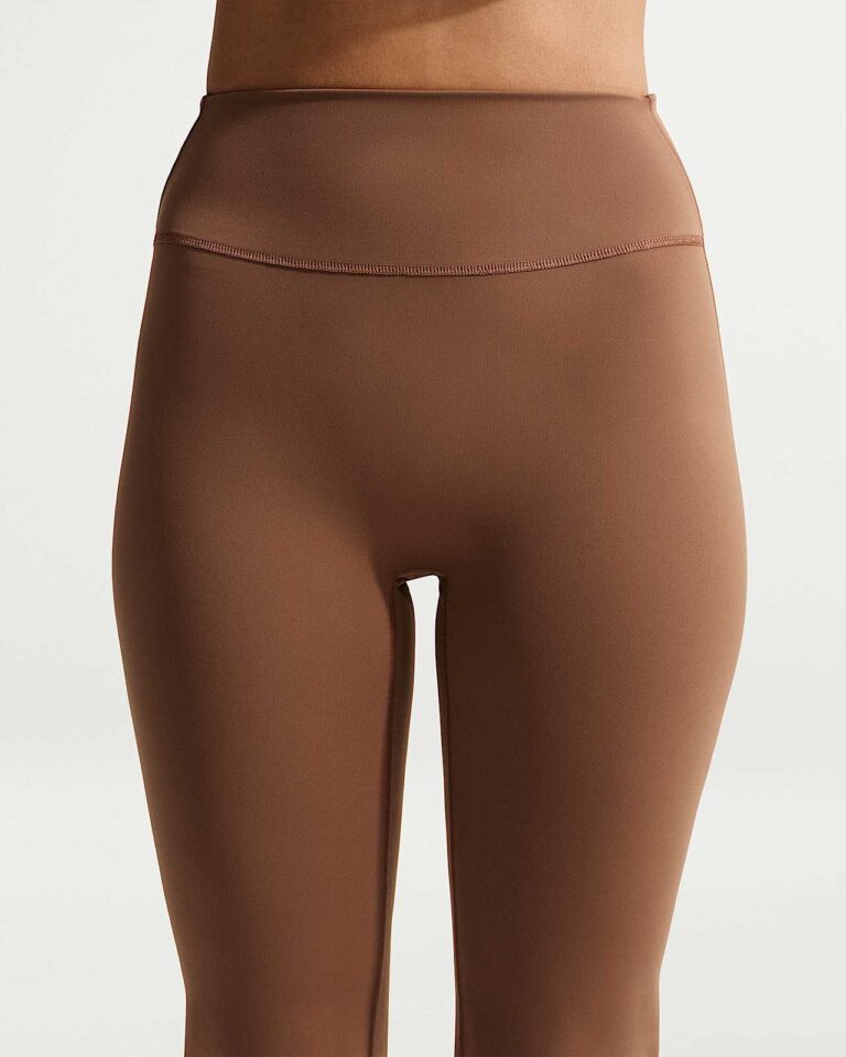 Леггинсы NikeSKIMS Matte High-Waisted Slim Flared Leggings «Carob Brown» Женская
