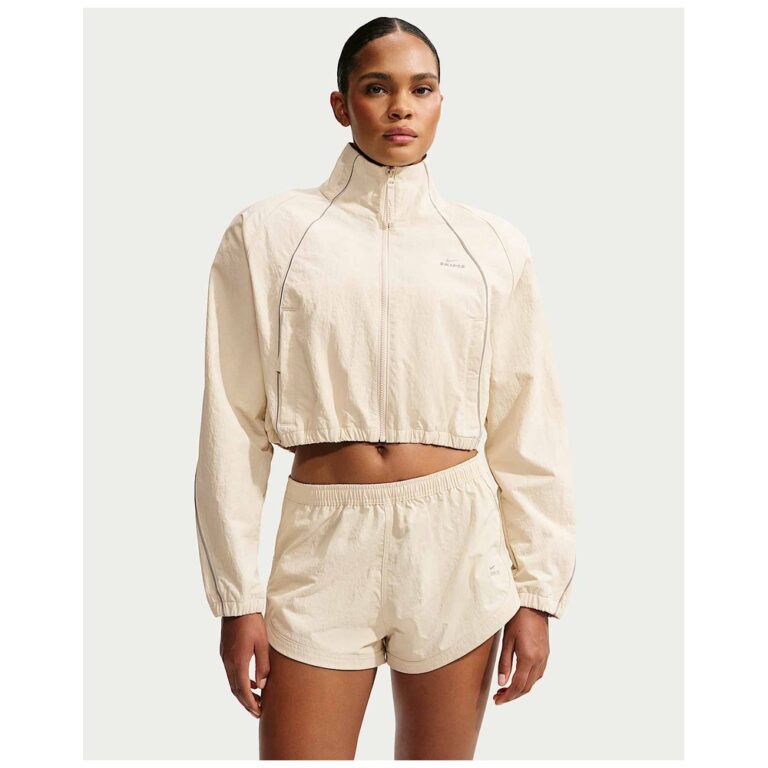 Куртка NikeSKIMS Crunchy Nylon Cropped Jacket «Parchment» Женская