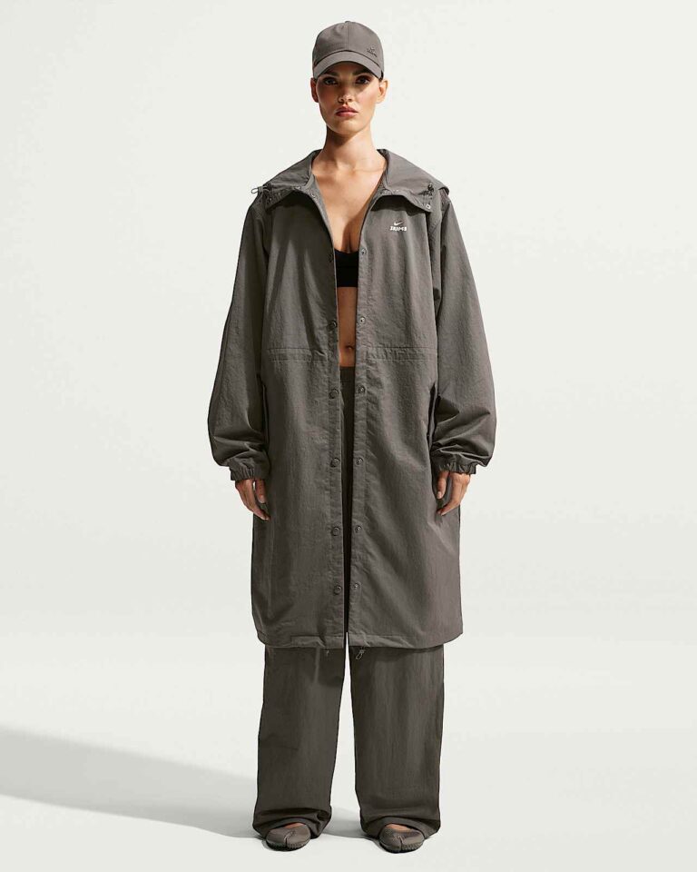 Парка NikeSKIMS Crunchy Nylon Hooded Parka «Boulder» Женская