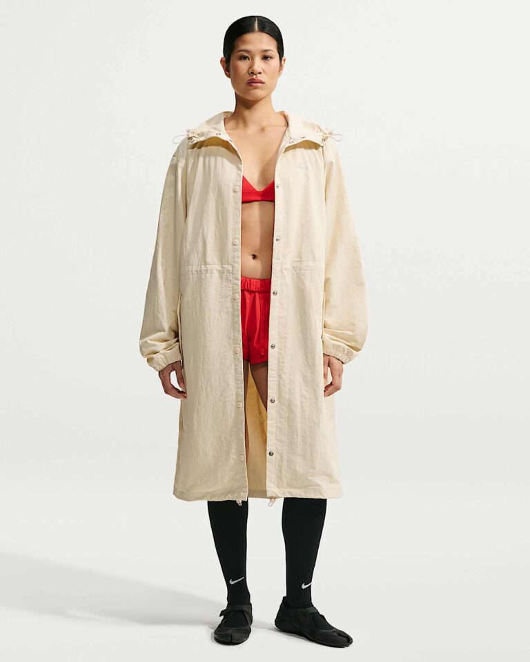 Парка NikeSKIMS Crunchy Nylon Hooded Parka «Parchment» Женская