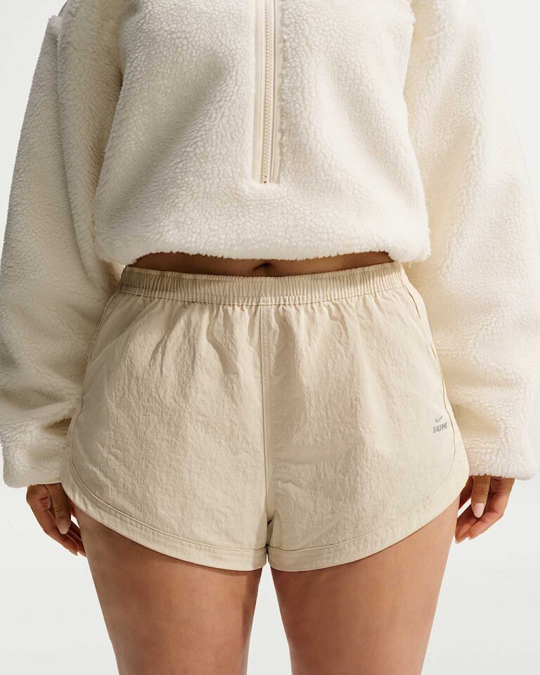 Шорты NikeSKIMS Crunchy Nylon 2.5″ Shorts «Parchment» Женская