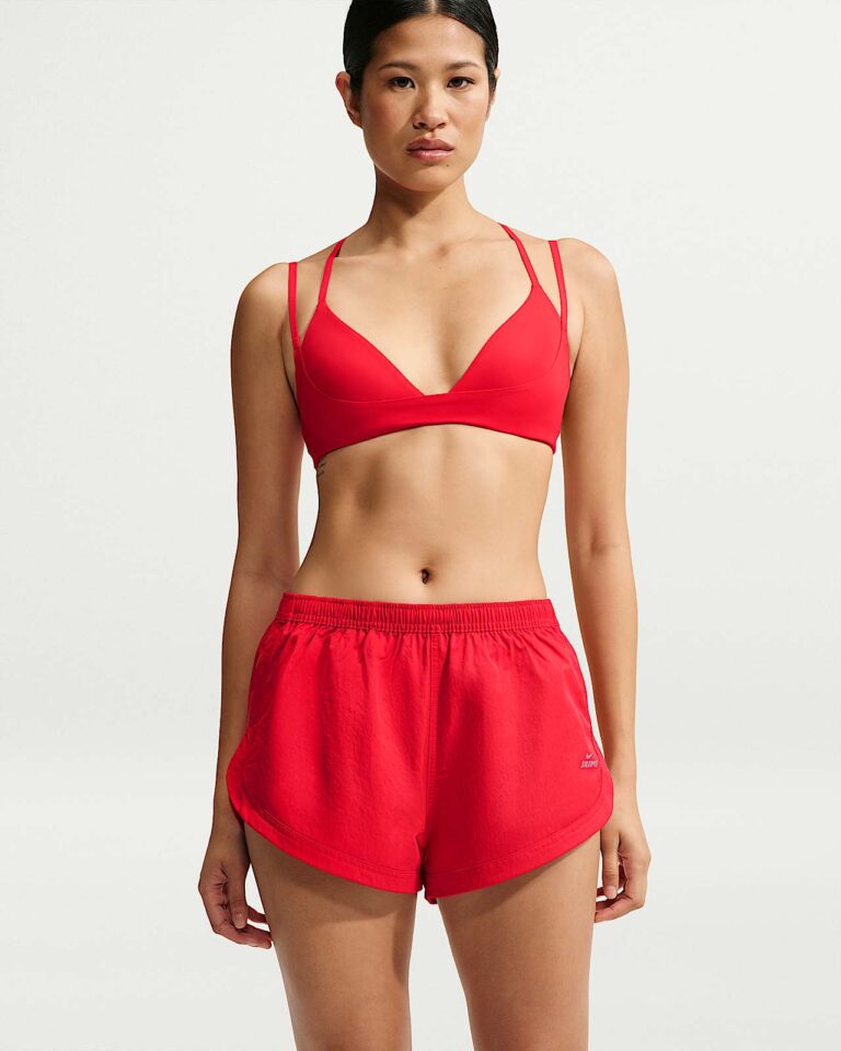 Шорты NikeSKIMS Crunchy Nylon 2.5″ Shorts «University Red/Ecru» Женская